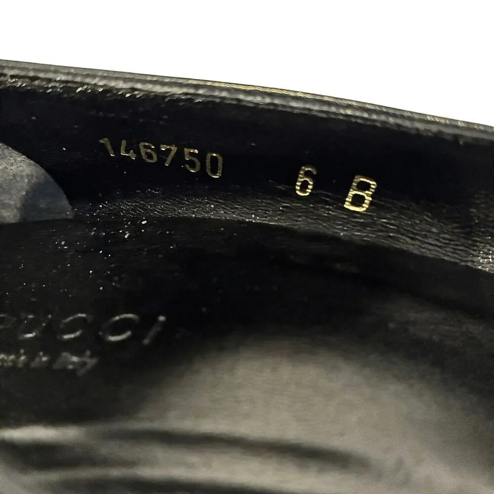 Gucci Black Double GG Monogram Logo Embossed Pointed Toe Heels Size 6 Pumps